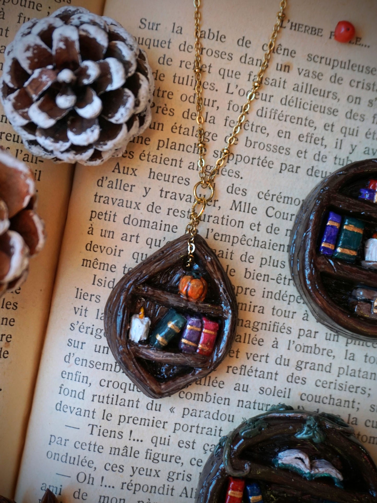 "Enchanted Library" Collection: Pendant and magnets